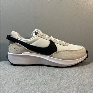 Nike Waffle Debut Sanddrift White Casual Sneakers Women's Shoe Size 7 DH9523 102